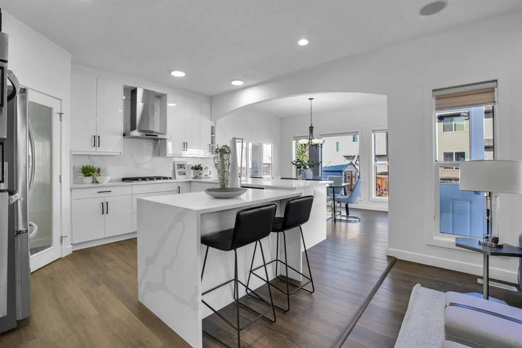 309 Everridge Drive SW