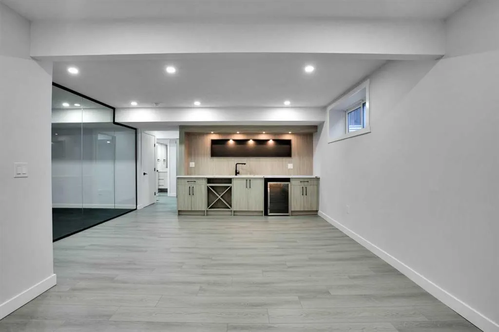309 Everridge Drive SW