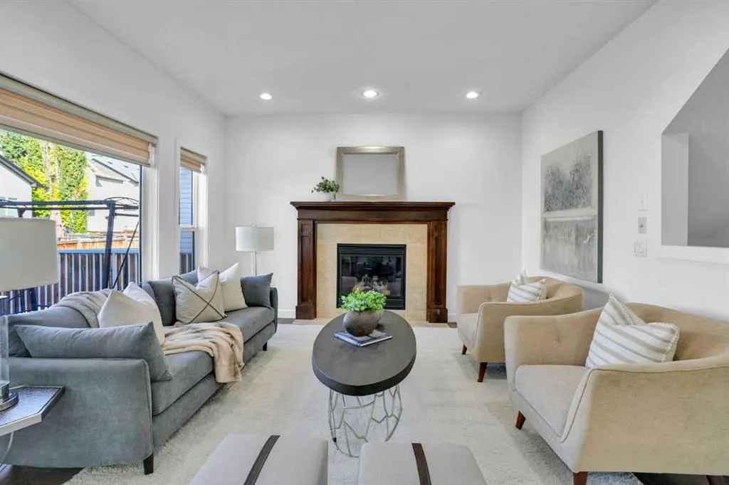 309 Everridge Drive SW