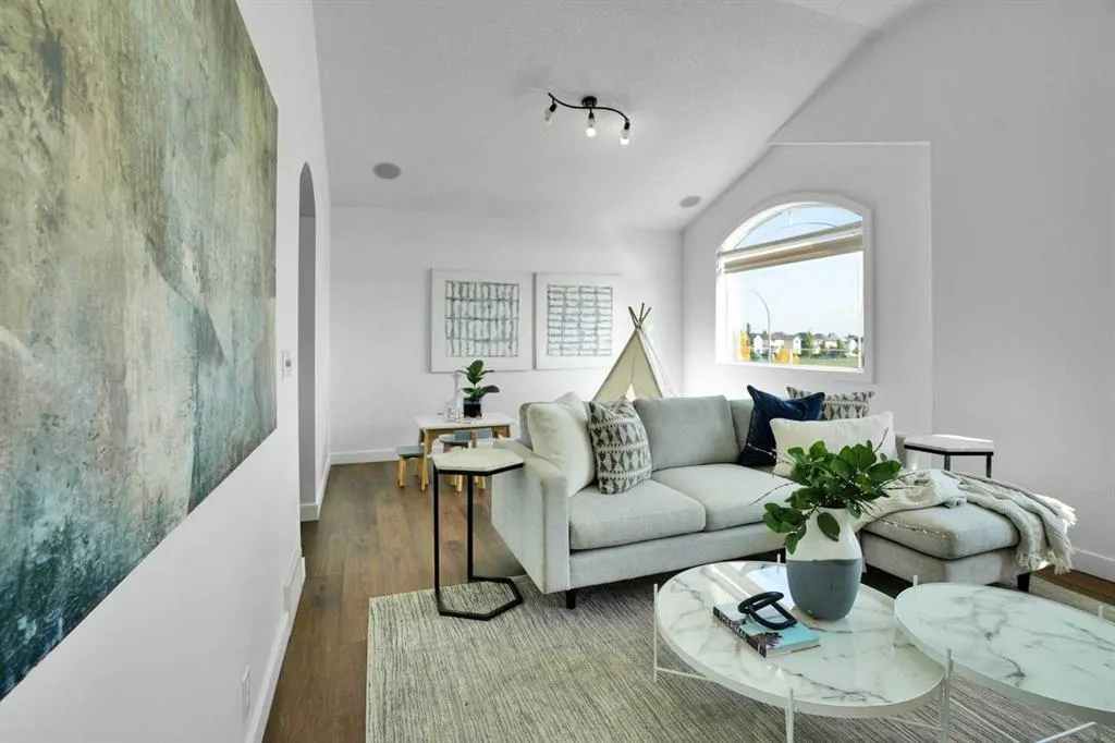 309 Everridge Drive SW