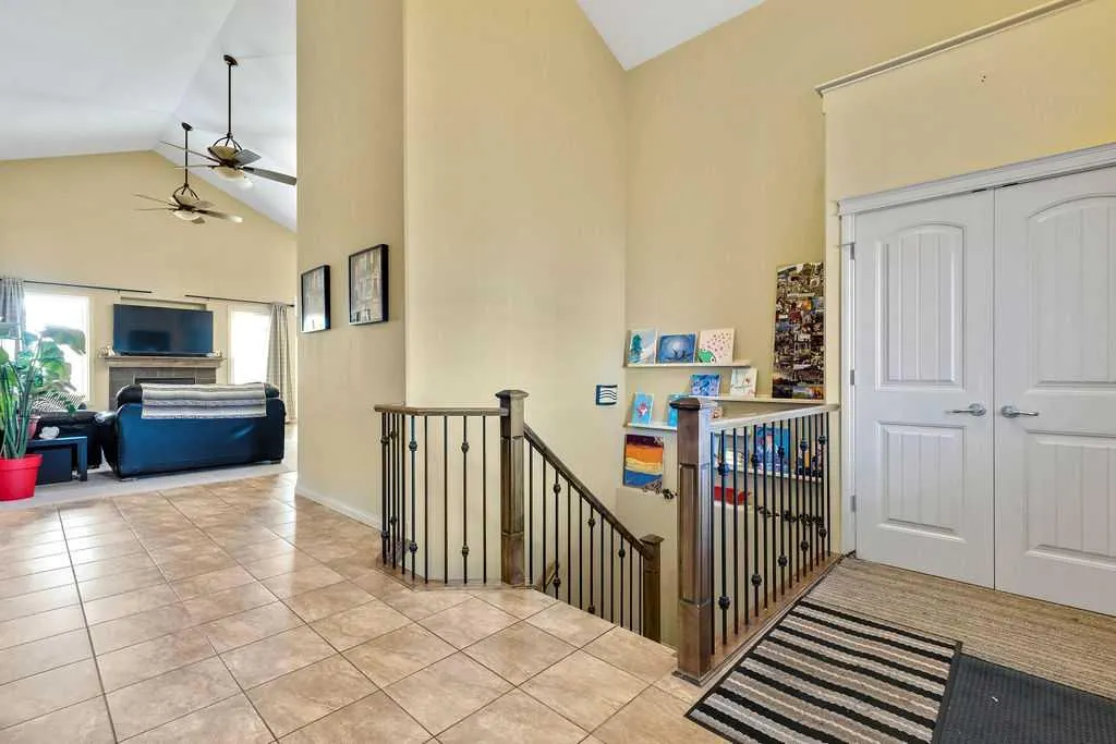17 Dain Place NW