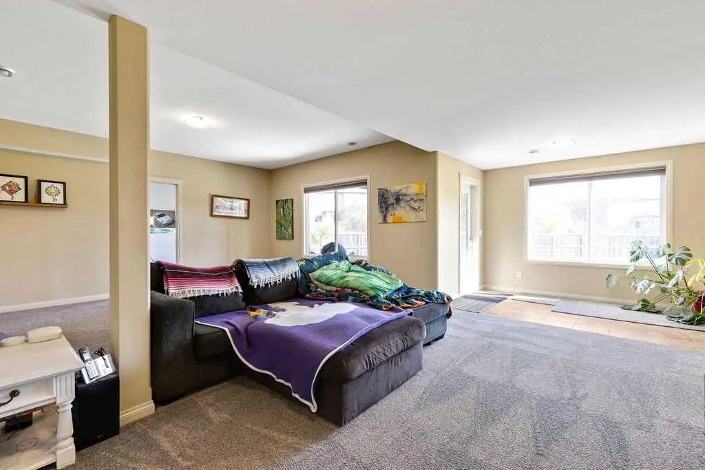 17 Dain Place NW