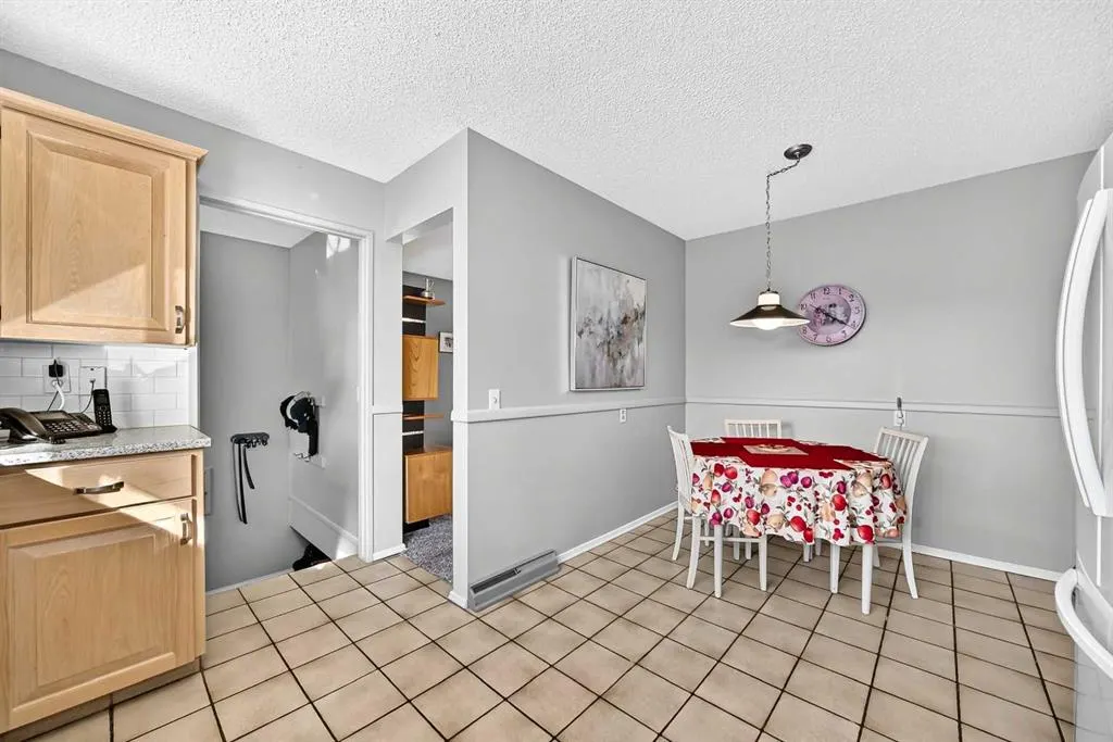 12208 Canfield Road SW