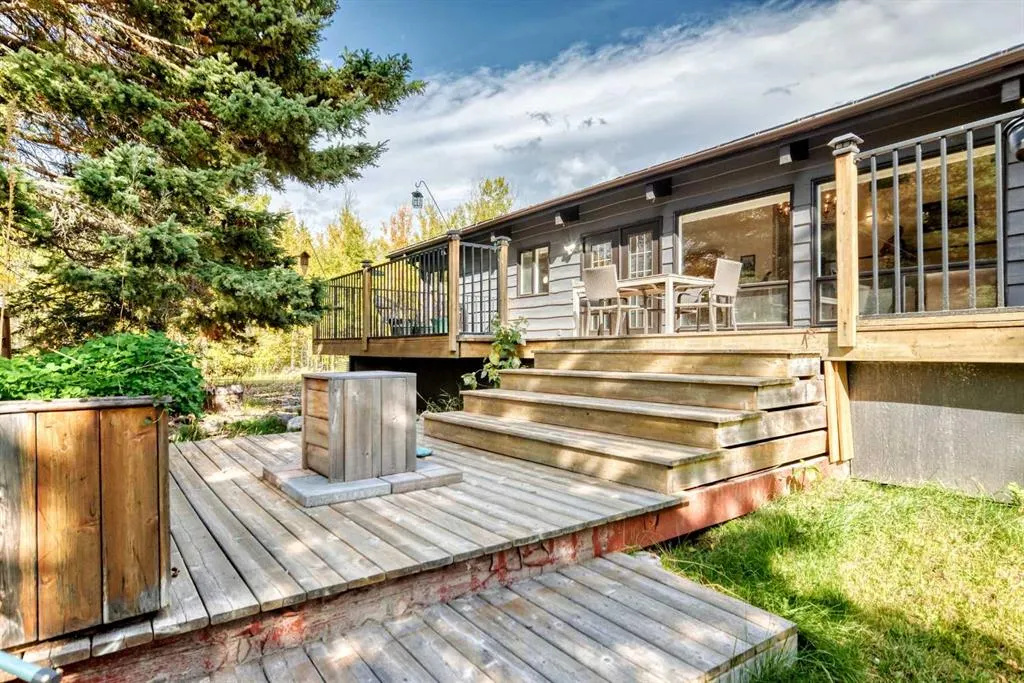 16 Mountain View Park