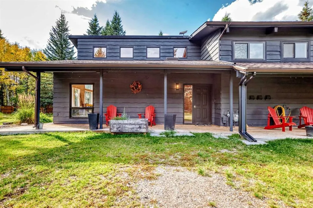 16 Mountain View Park