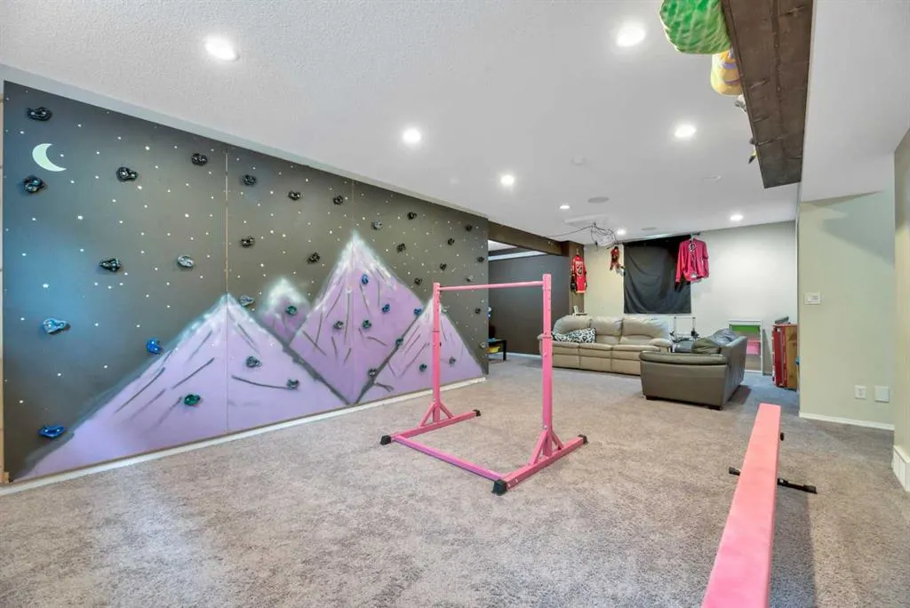 245 Springmere Way