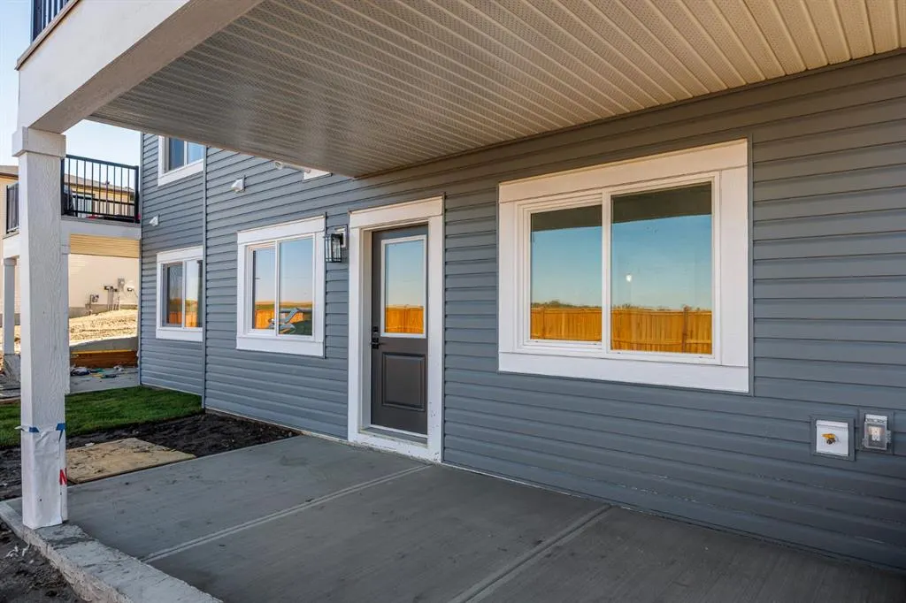 150 Lakewood Crescent