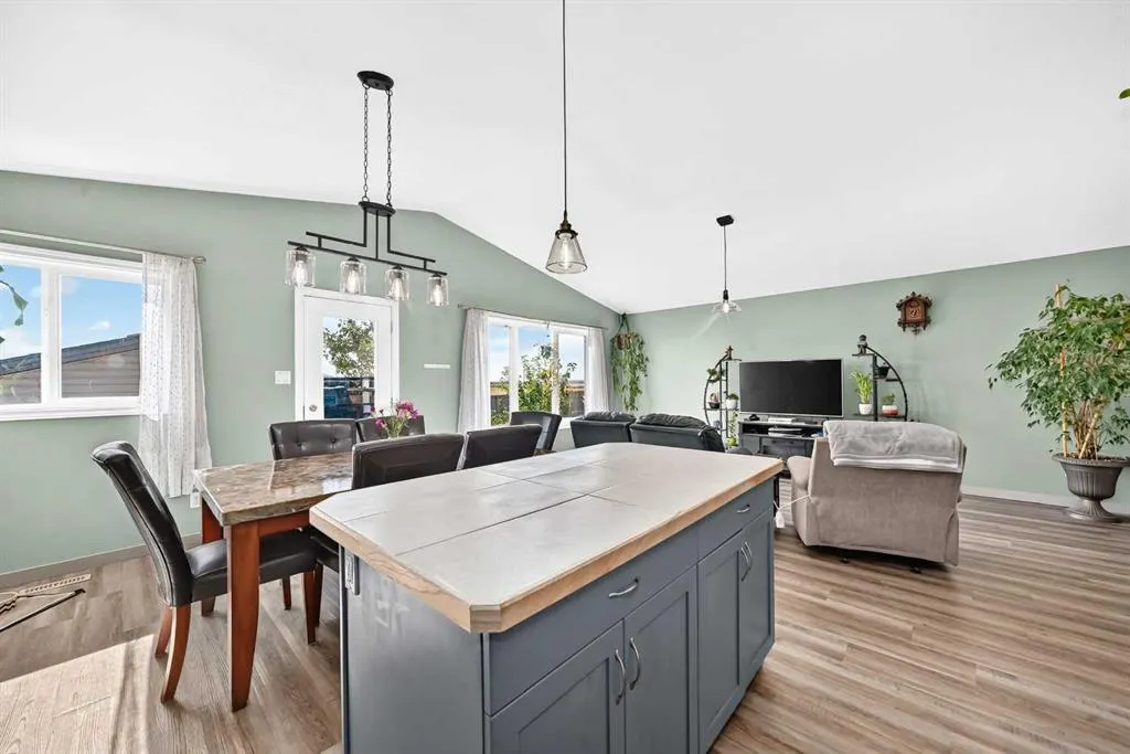 167 Mt Sundance Crescent W