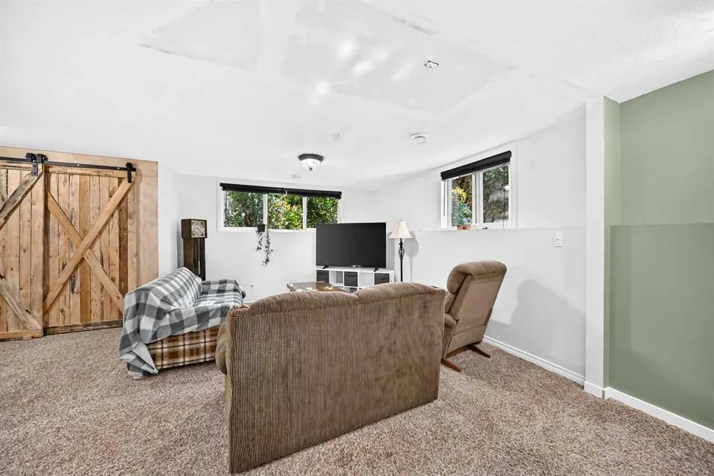 167 Mt Sundance Crescent W