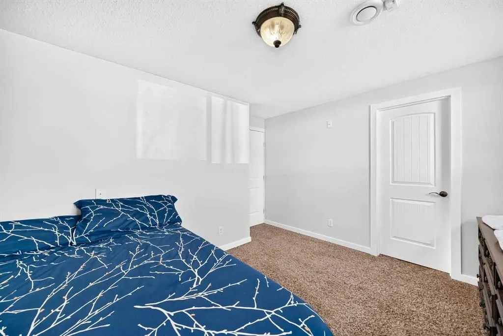 167 Mt Sundance Crescent W