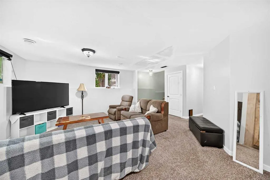 167 Mt Sundance Crescent W