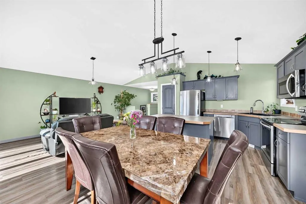 167 Mt Sundance Crescent W