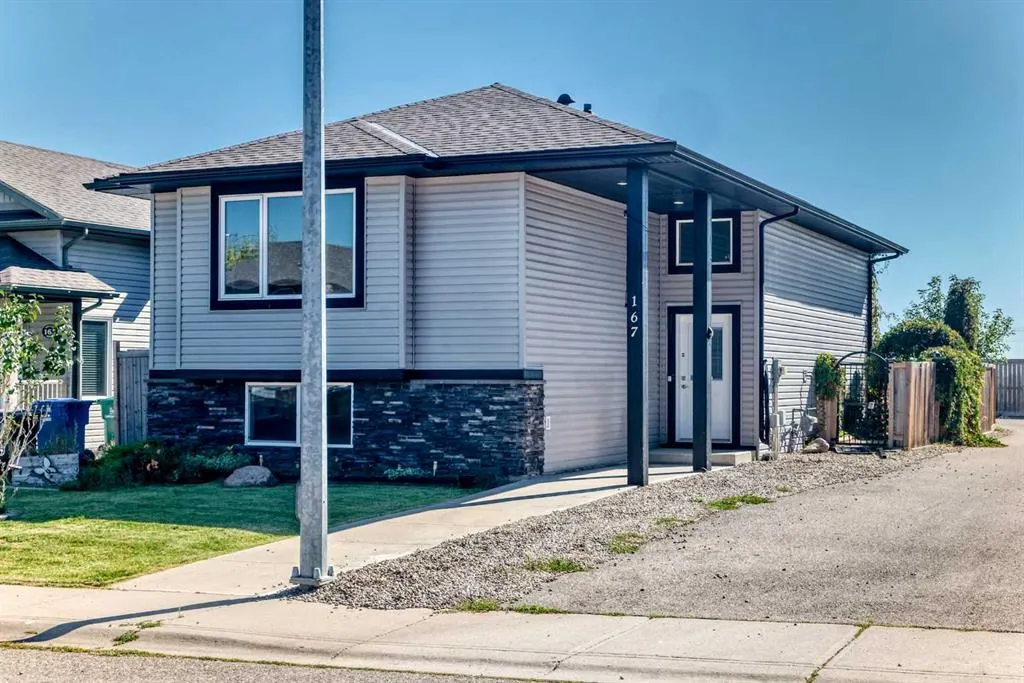 167 Mt Sundance Crescent W