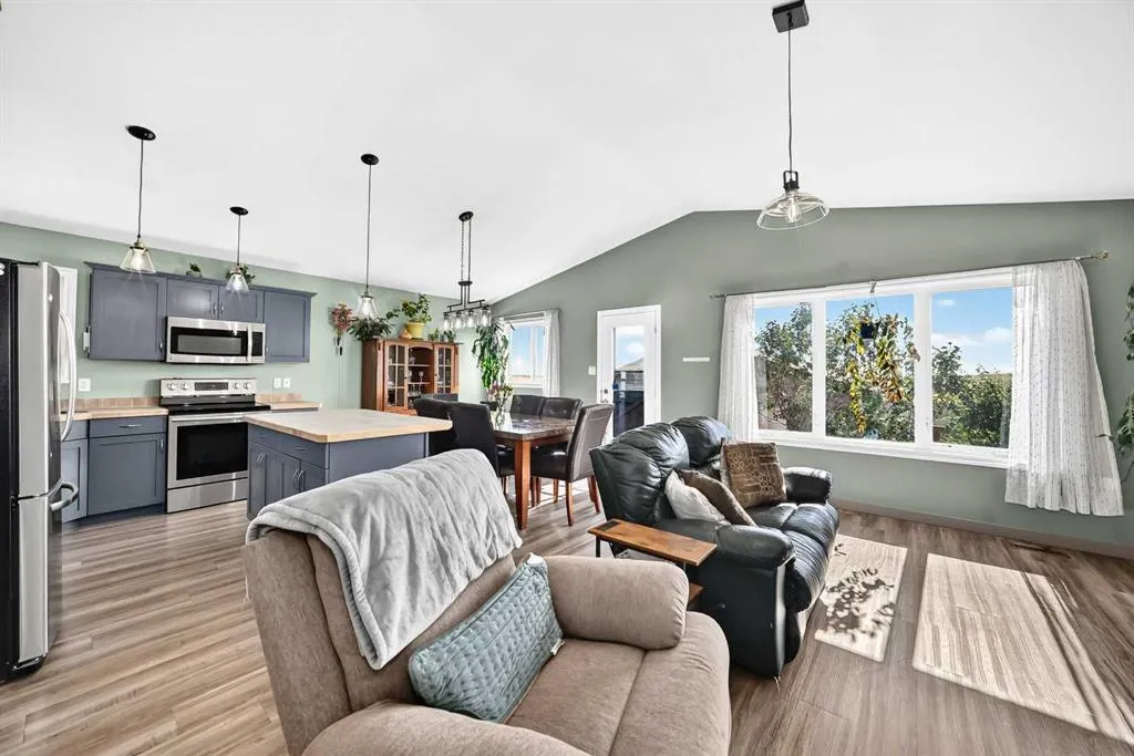 167 Mt Sundance Crescent W