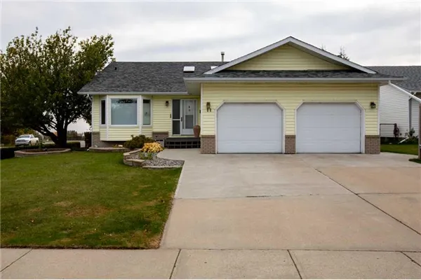 11 Maple Place