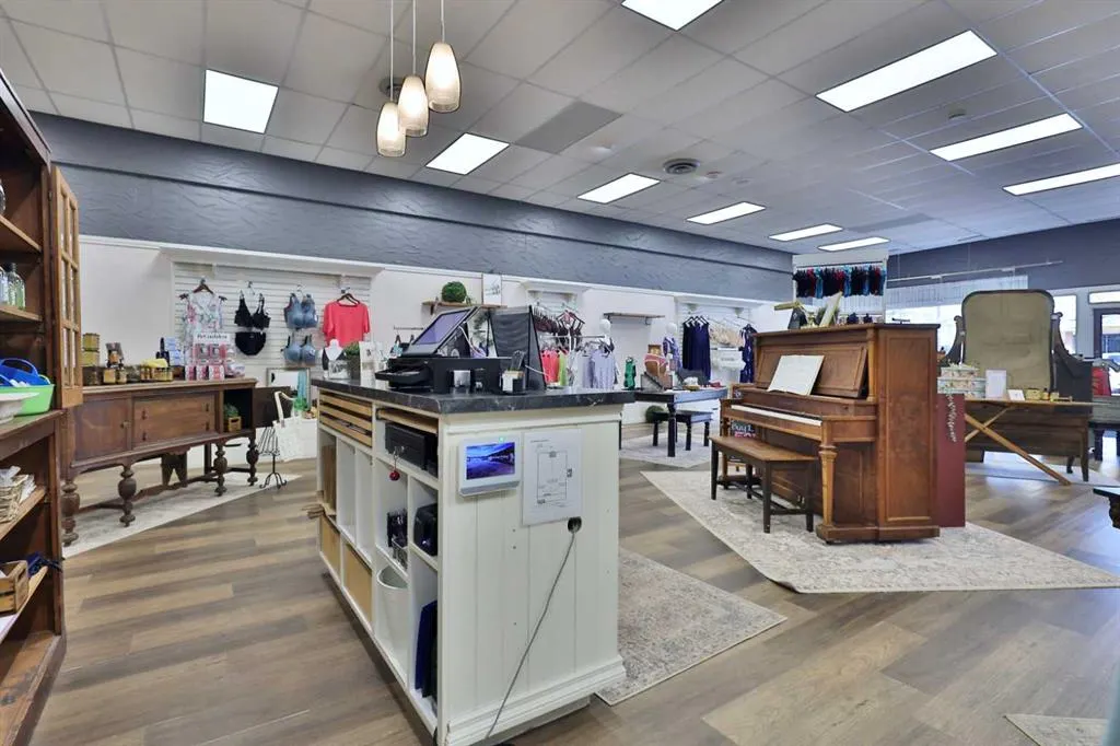 4955 50 Street