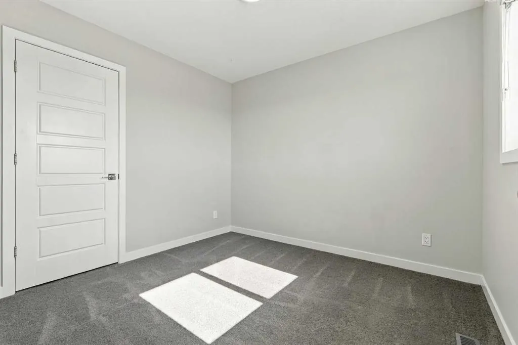 2320 Lancaster Heights SE