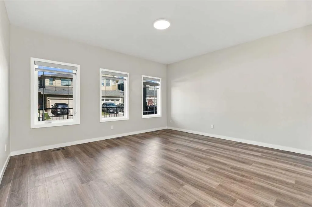 2320 Lancaster Heights SE