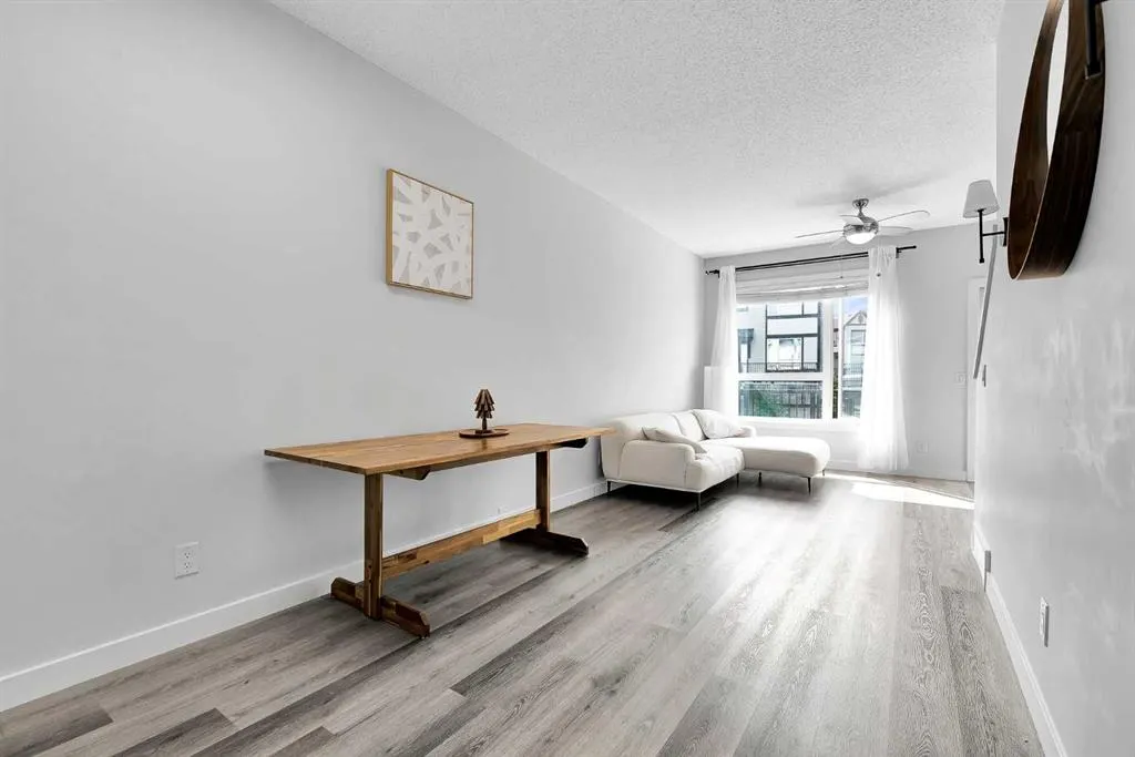 16 Evanscrest Park NW #512