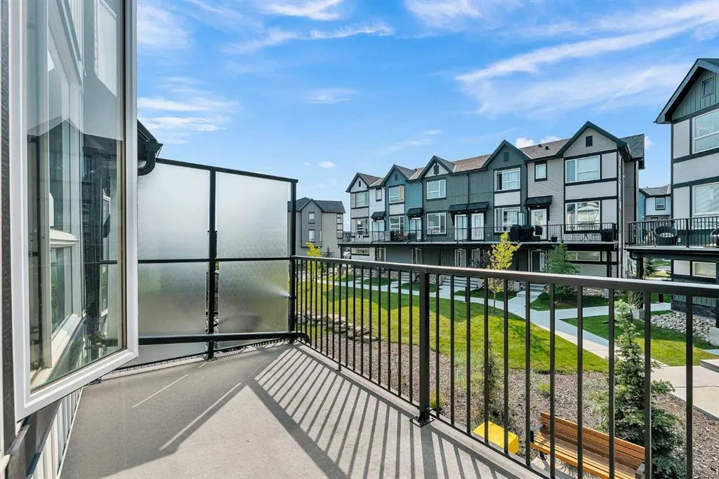 16 Evanscrest Park NW #512
