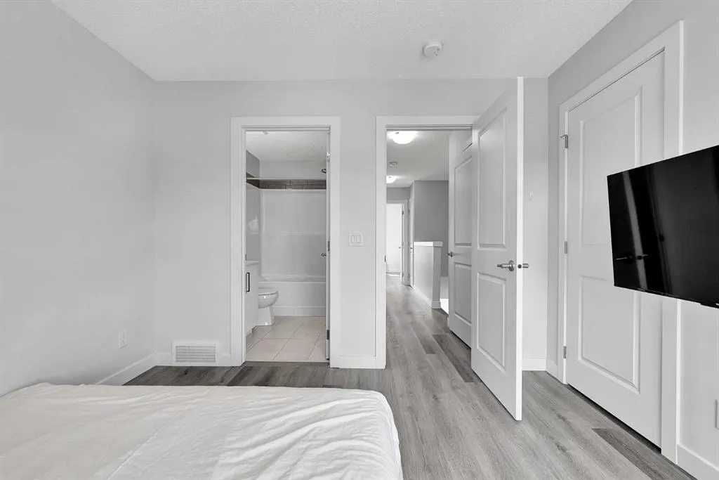 16 Evanscrest Park NW #512