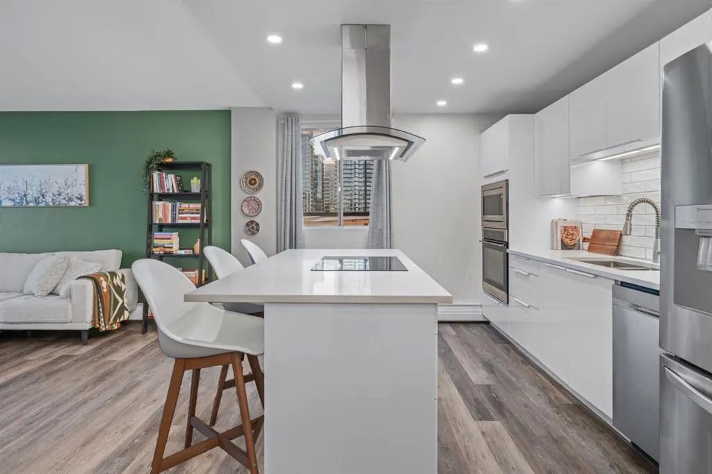 340 14 Avenue SW #814
