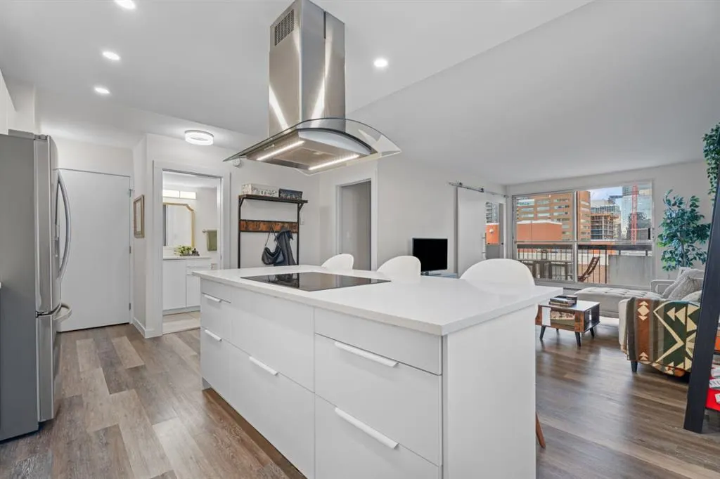 340 14 Avenue SW #814