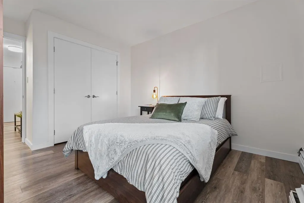 340 14 Avenue SW #814