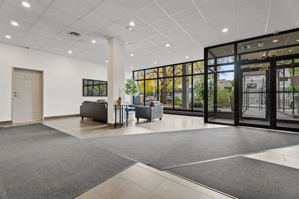 340 14 Avenue SW #814