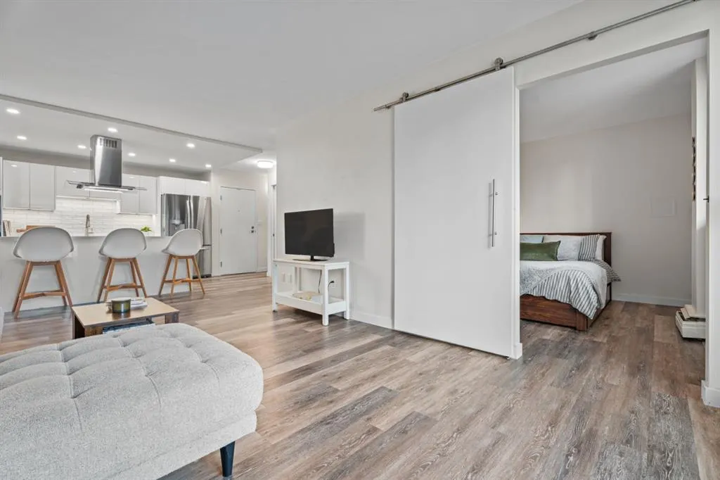 340 14 Avenue SW #814