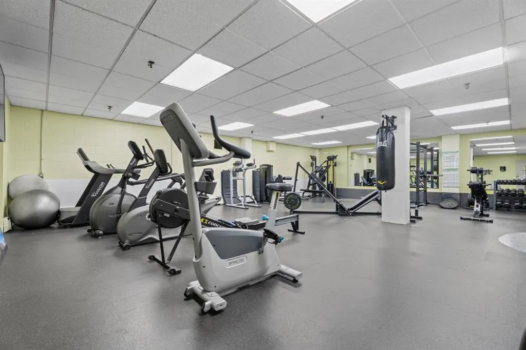 340 14 Avenue SW #814
