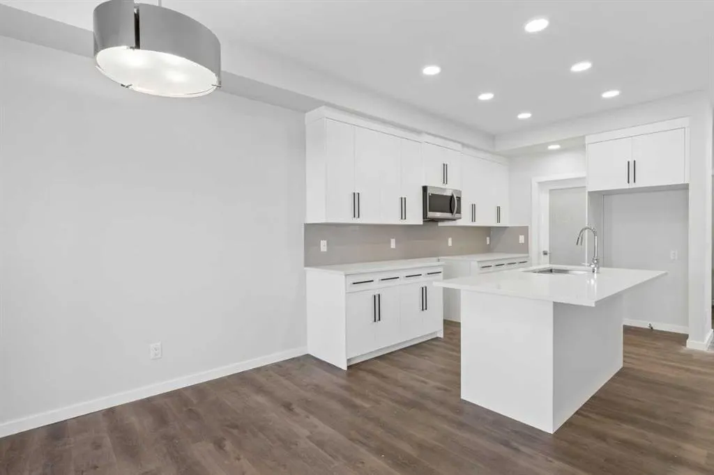 24 Heritage Point