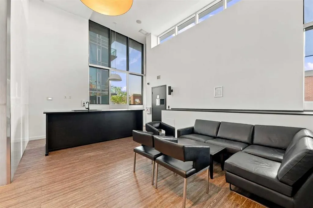 210 15 Avenue SE #2106