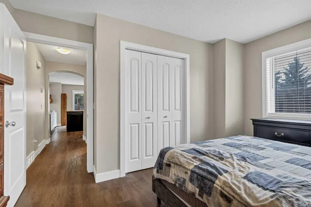 115 Strathmore Lakes Common