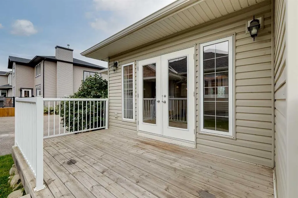 115 Strathmore Lakes Common