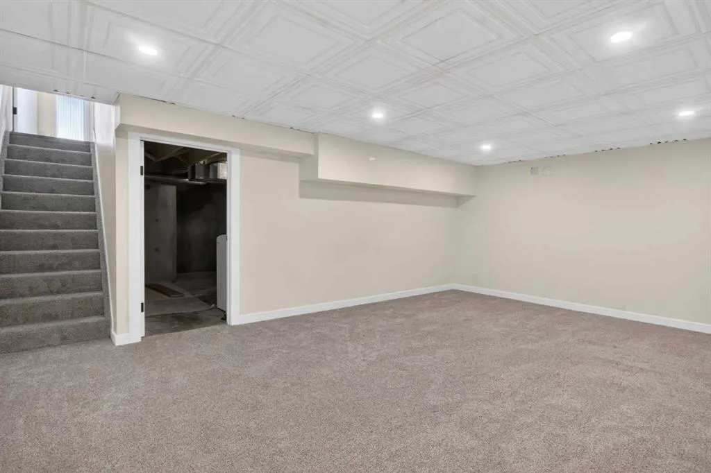 5340 17 Avenue SW #306