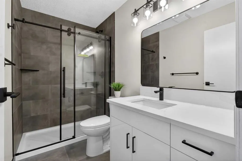 5340 17 Avenue SW #306