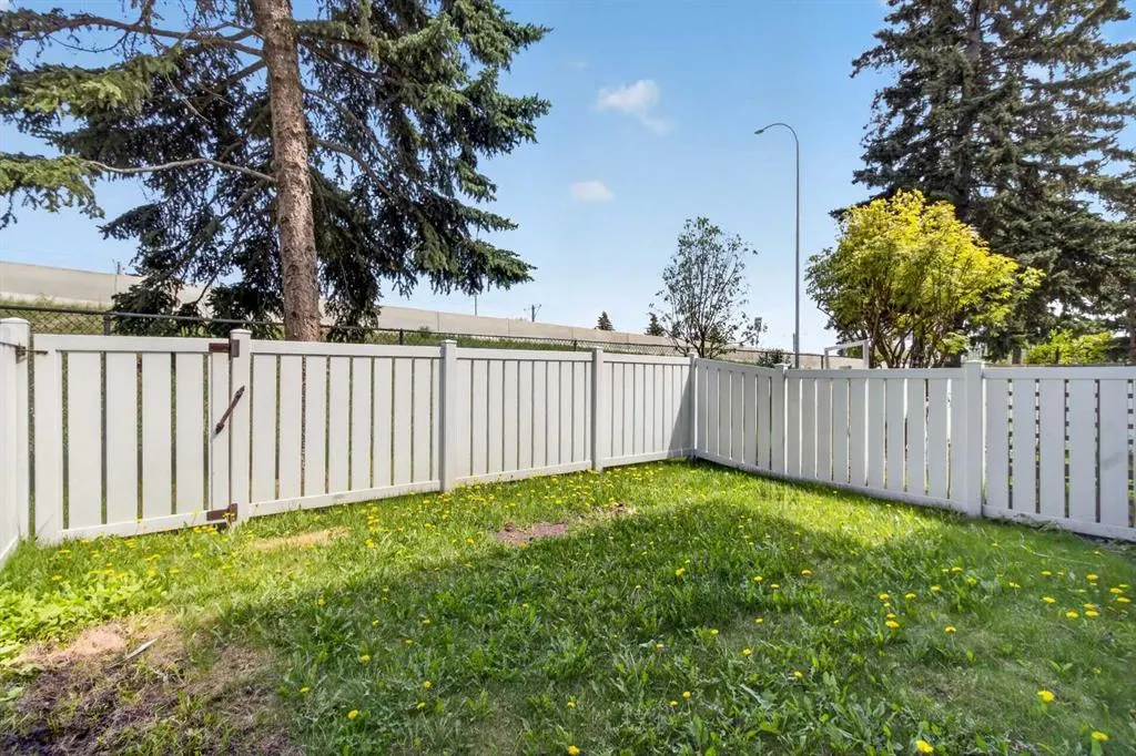 5340 17 Avenue SW #306