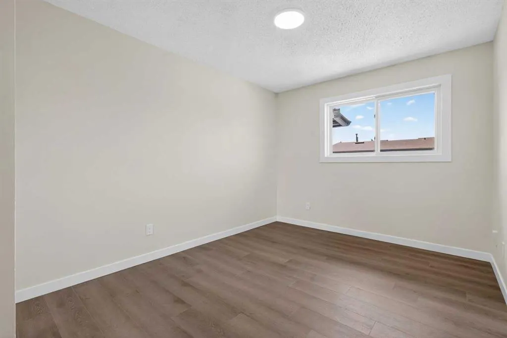 5340 17 Avenue SW #306