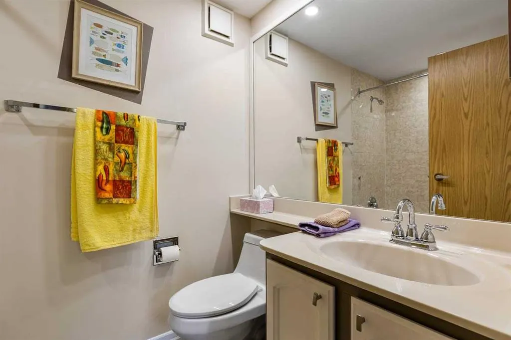 4 Glamis Gardens SW