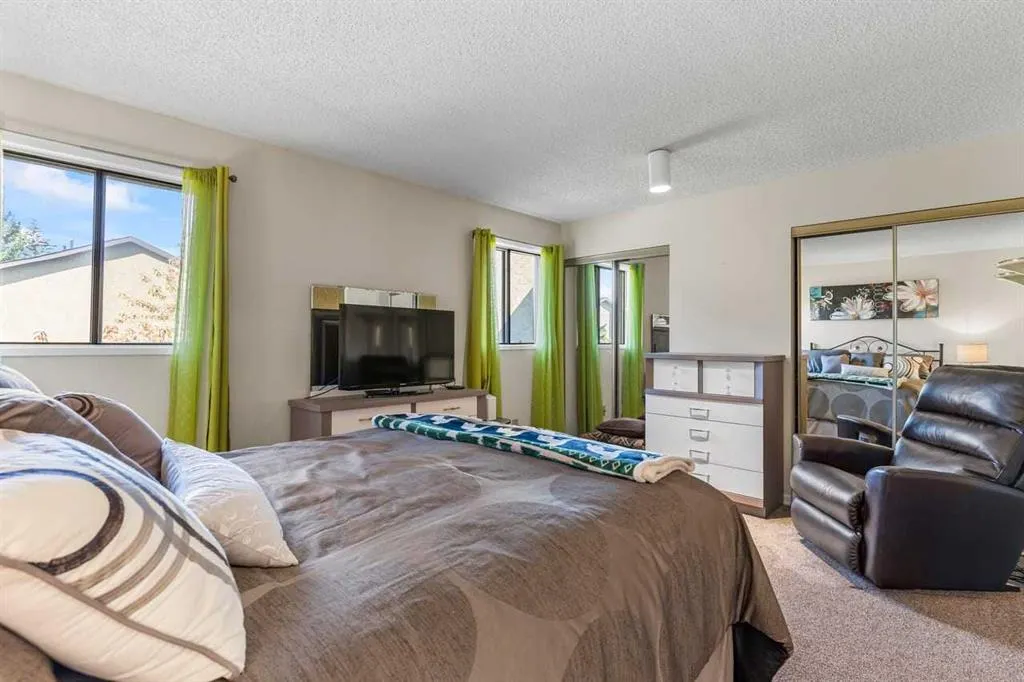 4 Glamis Gardens SW