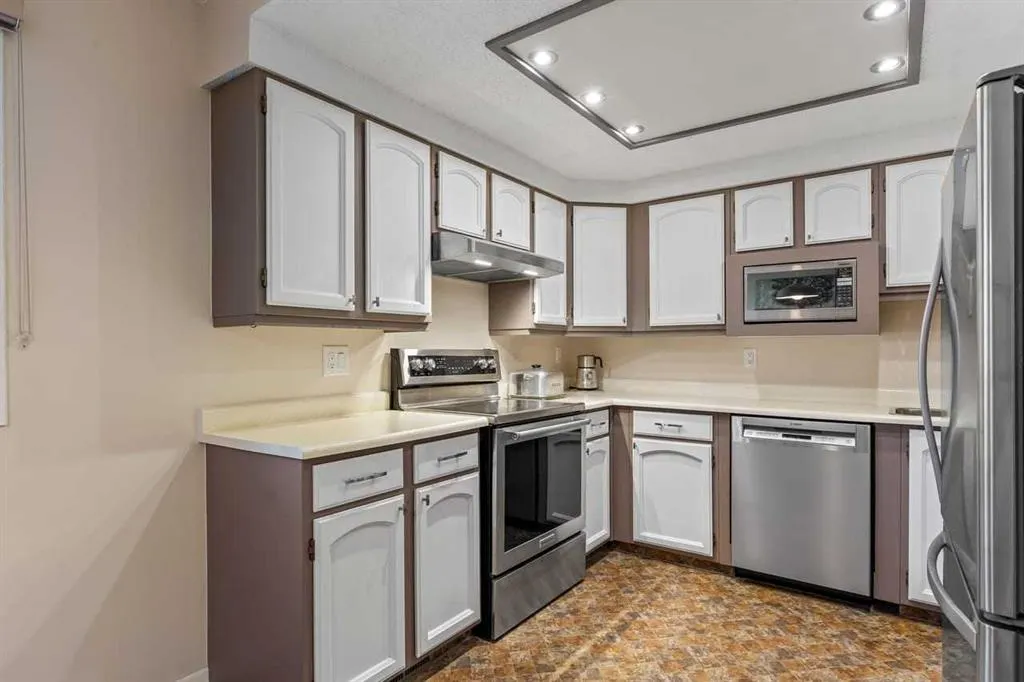 4 Glamis Gardens SW
