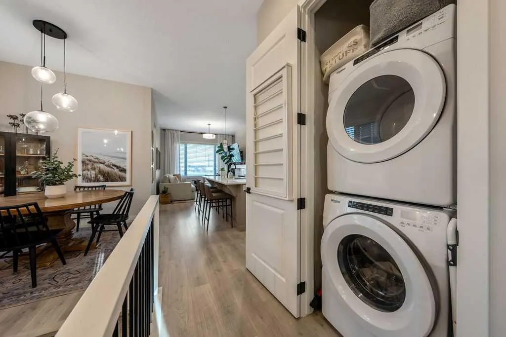 655 Marine Drive SE