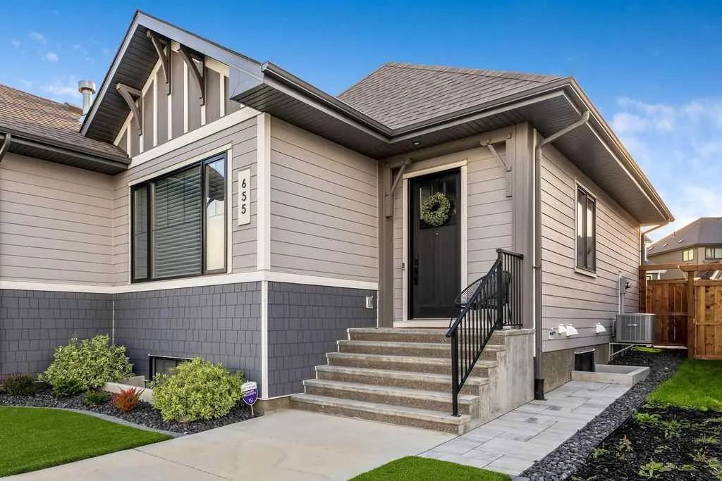 655 Marine Drive SE