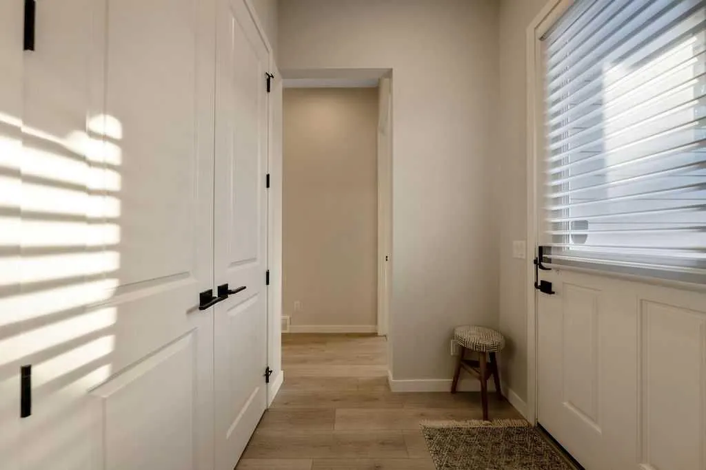 655 Marine Drive SE