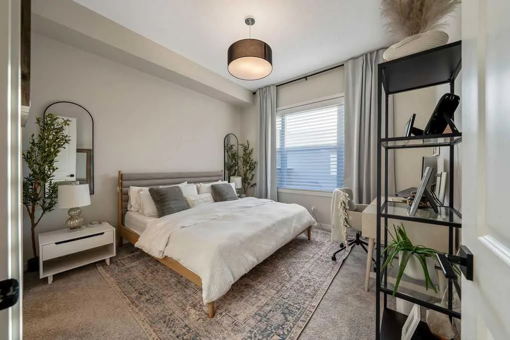 655 Marine Drive SE
