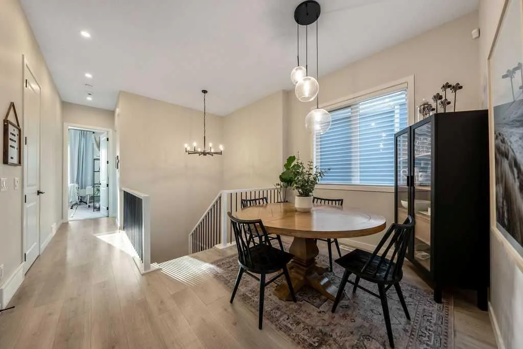 655 Marine Drive SE