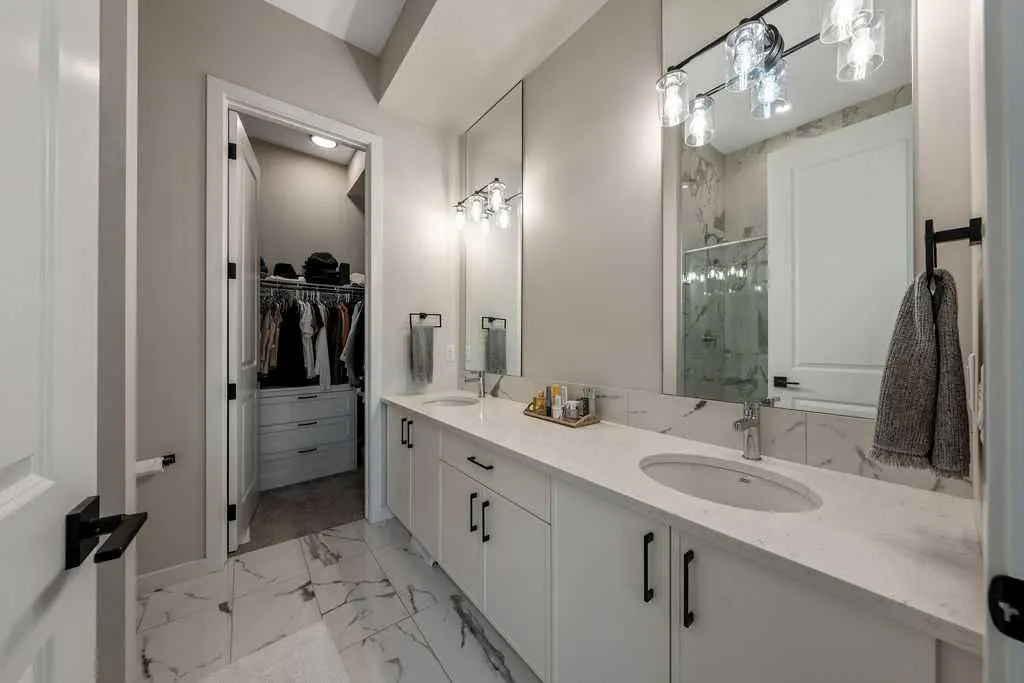655 Marine Drive SE