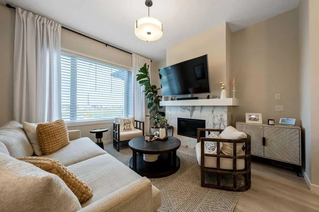 655 Marine Drive SE