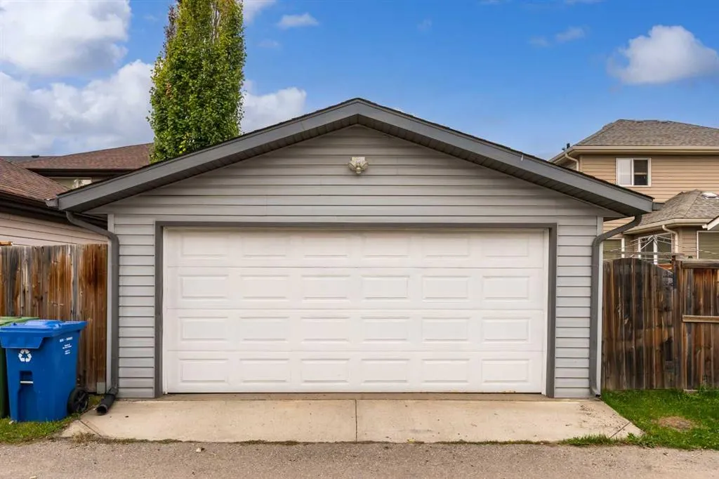 161 Prestwick Close SE